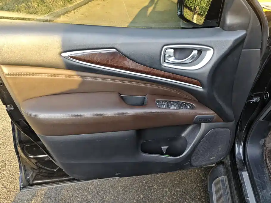 Infiniti QX60 (Import) — миниатюра 7