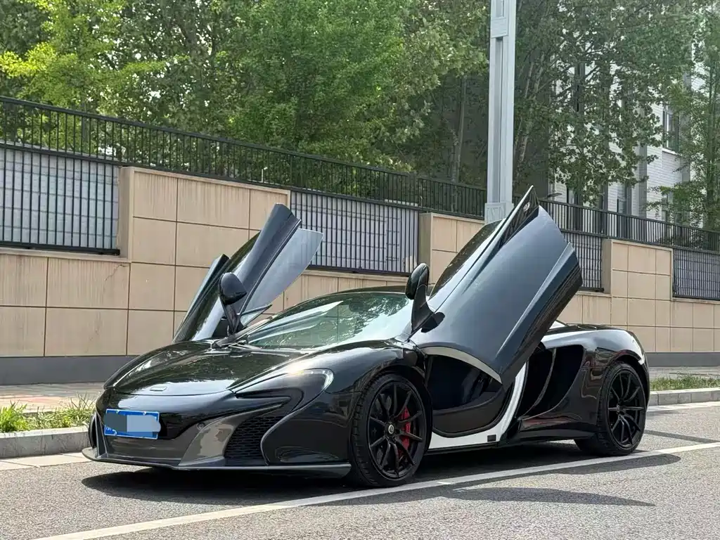 McLaren 12C 2013 3.8T COUPE