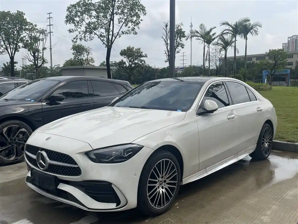 Mercedes-Benz C-Class 2025