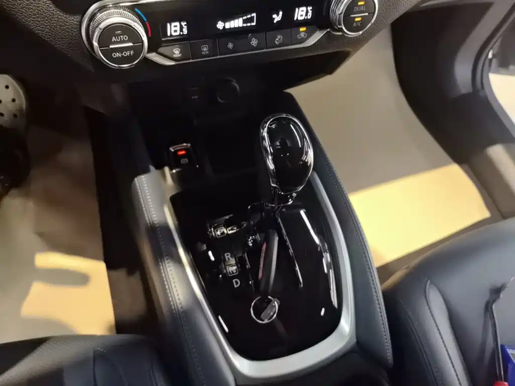 Nissan X-Trail — миниатюра 14