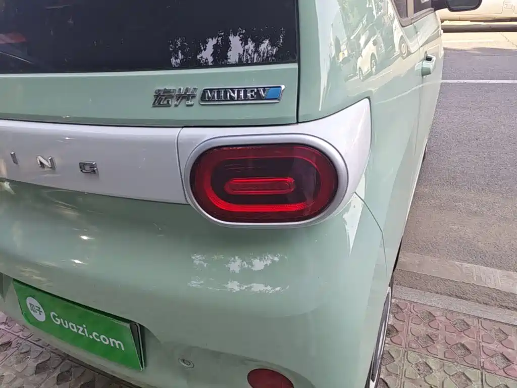 Wuling MINIEV — миниатюра 8