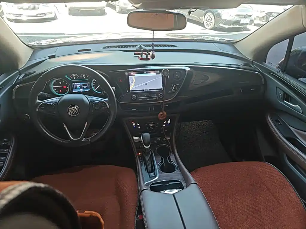 Buick Envision Plus — миниатюра 10