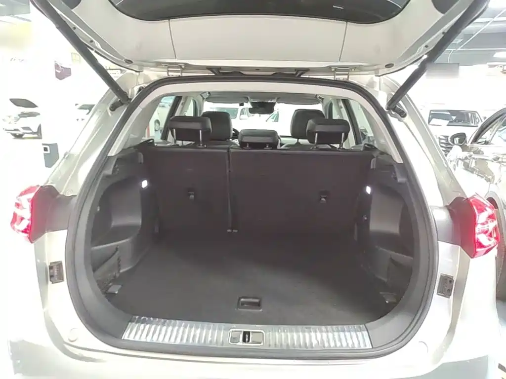 Hongqi Hongqi HS5 — миниатюра 19
