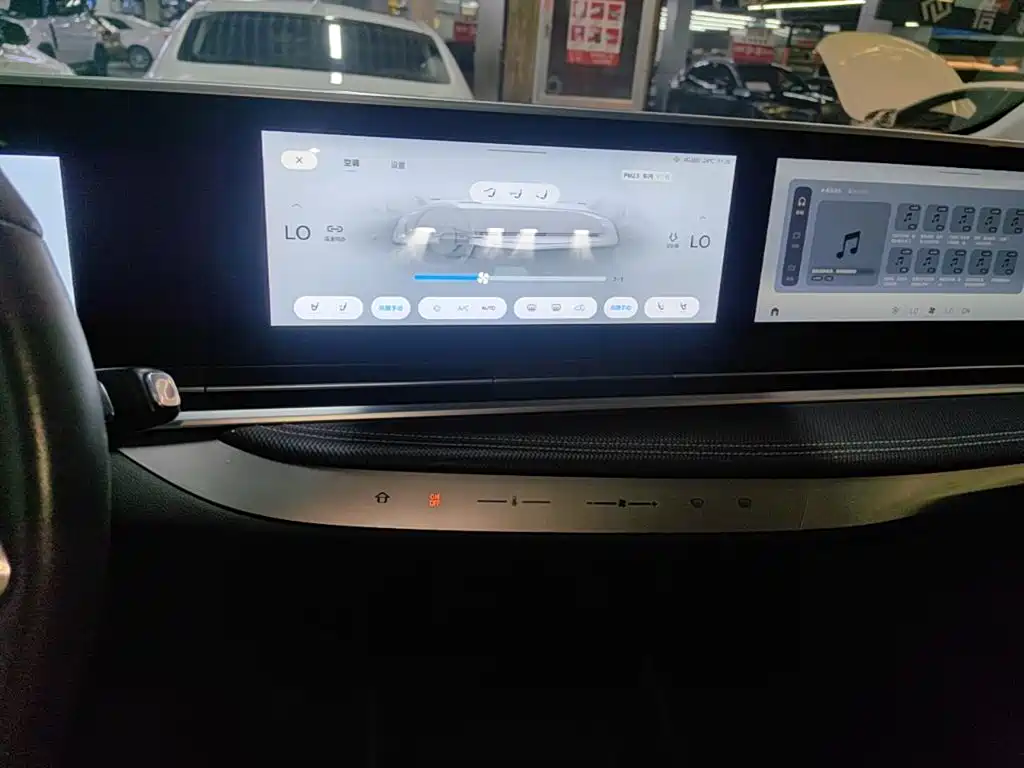 MAXUS G90 — миниатюра 13