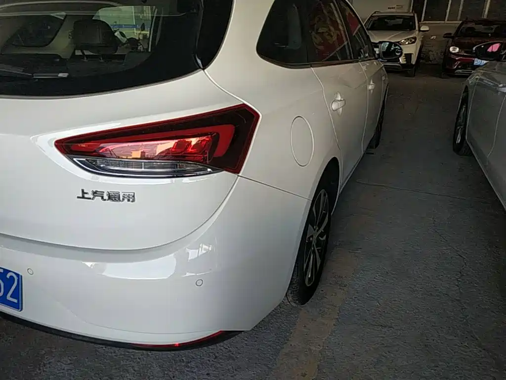 Buick Excelle — миниатюра 8