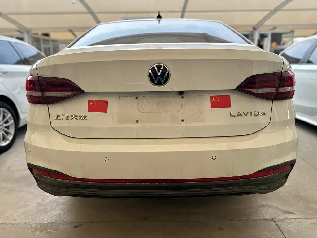 Volkswagen Lavida — миниатюра 11