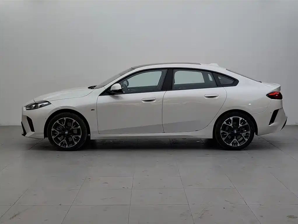 BMW 2 Series — миниатюра 3