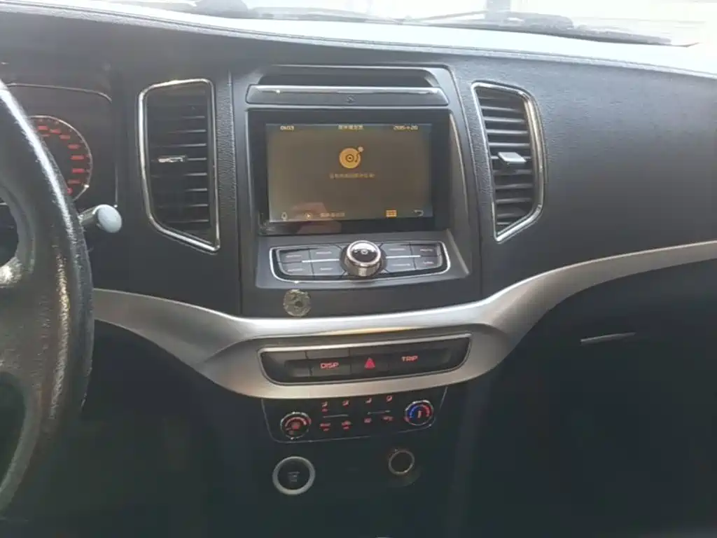Geely Vision — миниатюра 13