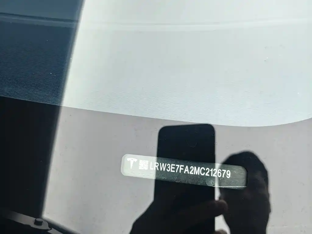Tesla Model 3 — фотографии объявления, Фото 10