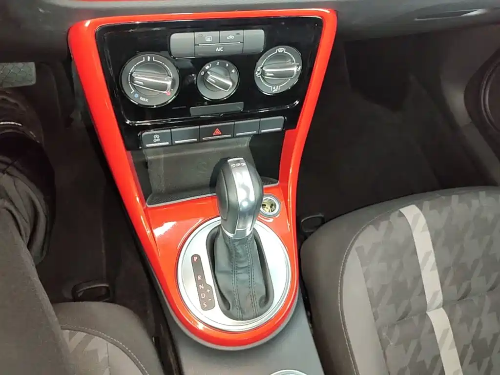 Volkswagen Beetle — миниатюра 14