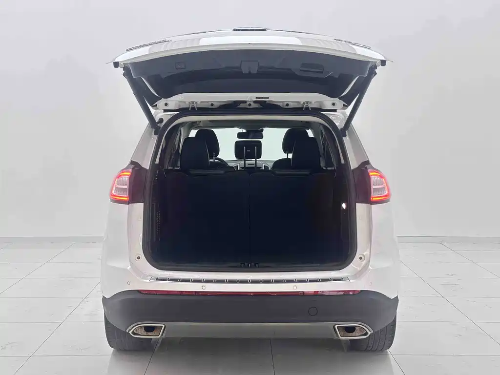 Ford Edge — миниатюра 6