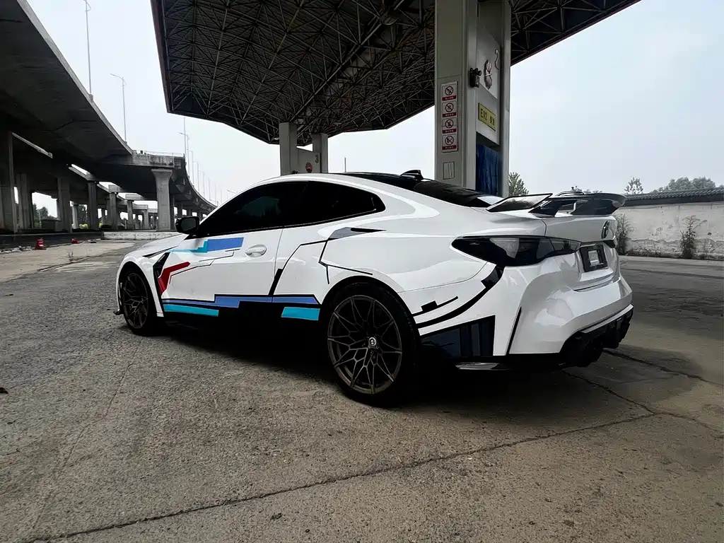 BMW M4 — миниатюра 6