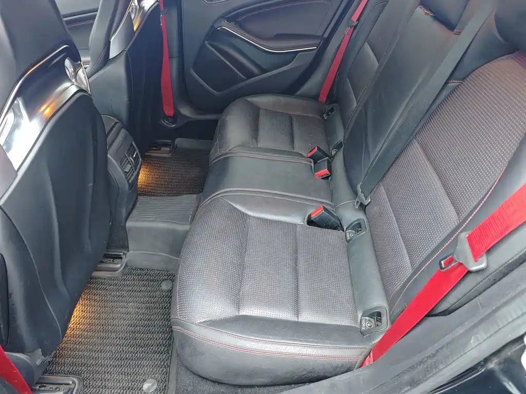 Mercedes-Benz A-Class AMG (Import) — миниатюра 8