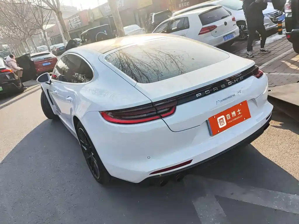 Porsche Panamera — миниатюра 3