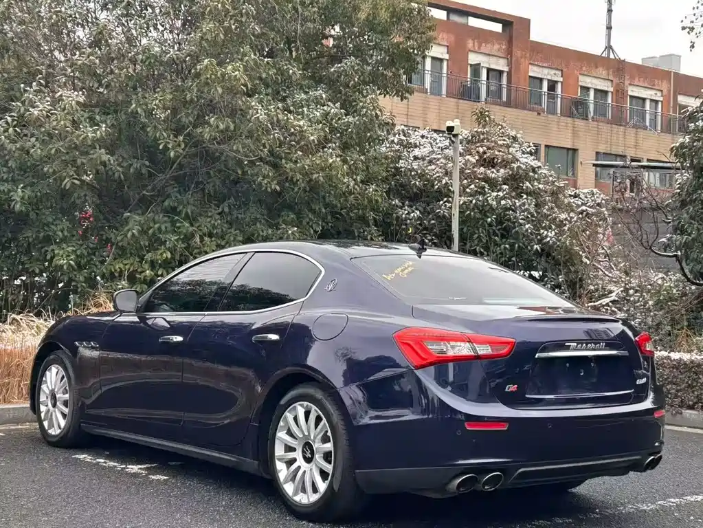 MASERATI GHIBLI