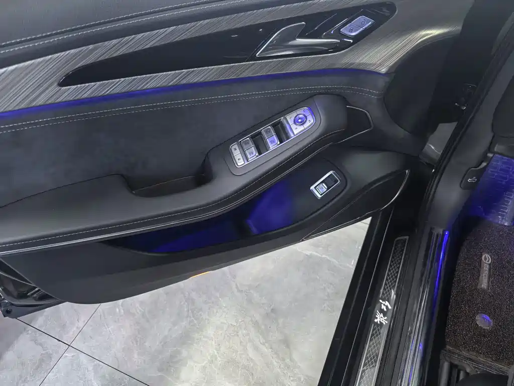 Hongqi Hongqi H9 — миниатюра 4