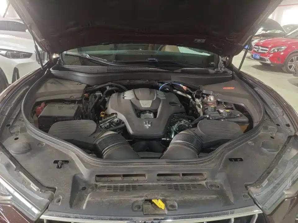 Maserati Levante — миниатюра 9