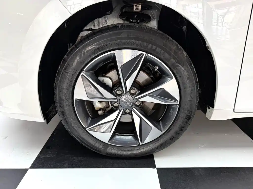 GAC Motor Trumpchi M6 — миниатюра 6