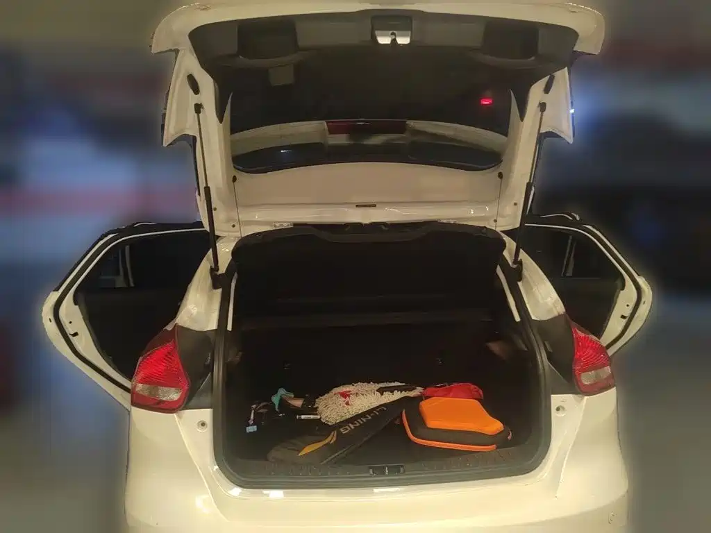 Ford Focus — миниатюра 20