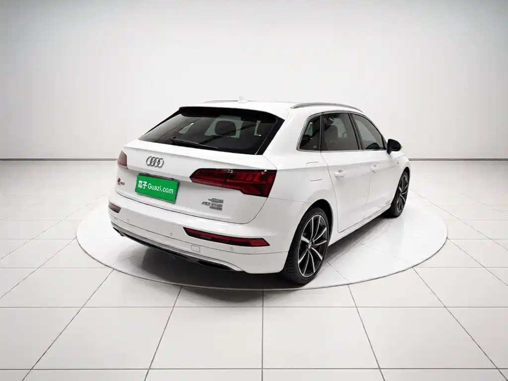 Audi Q5L — миниатюра 15