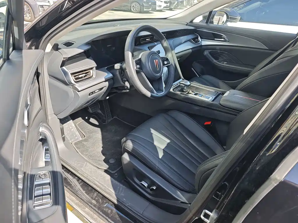 Hongqi Hongqi H5 — миниатюра 4