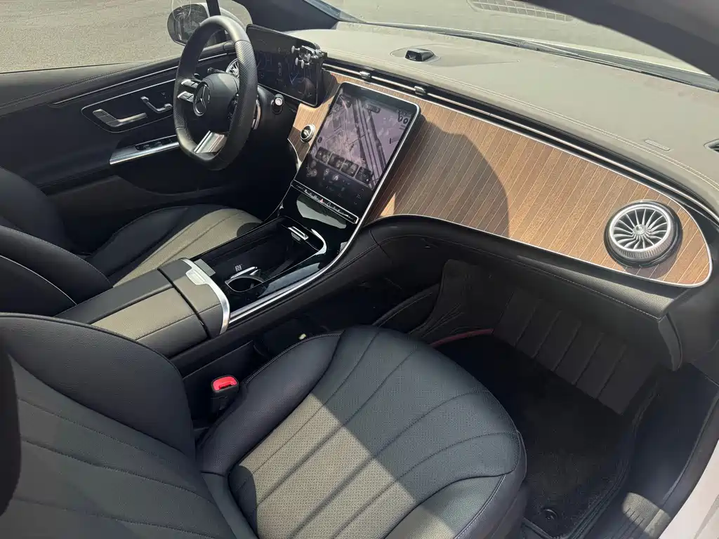 Mercedes-Benz EQE — миниатюра 13