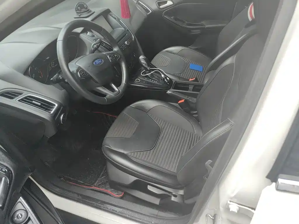 Ford Focus — миниатюра 16