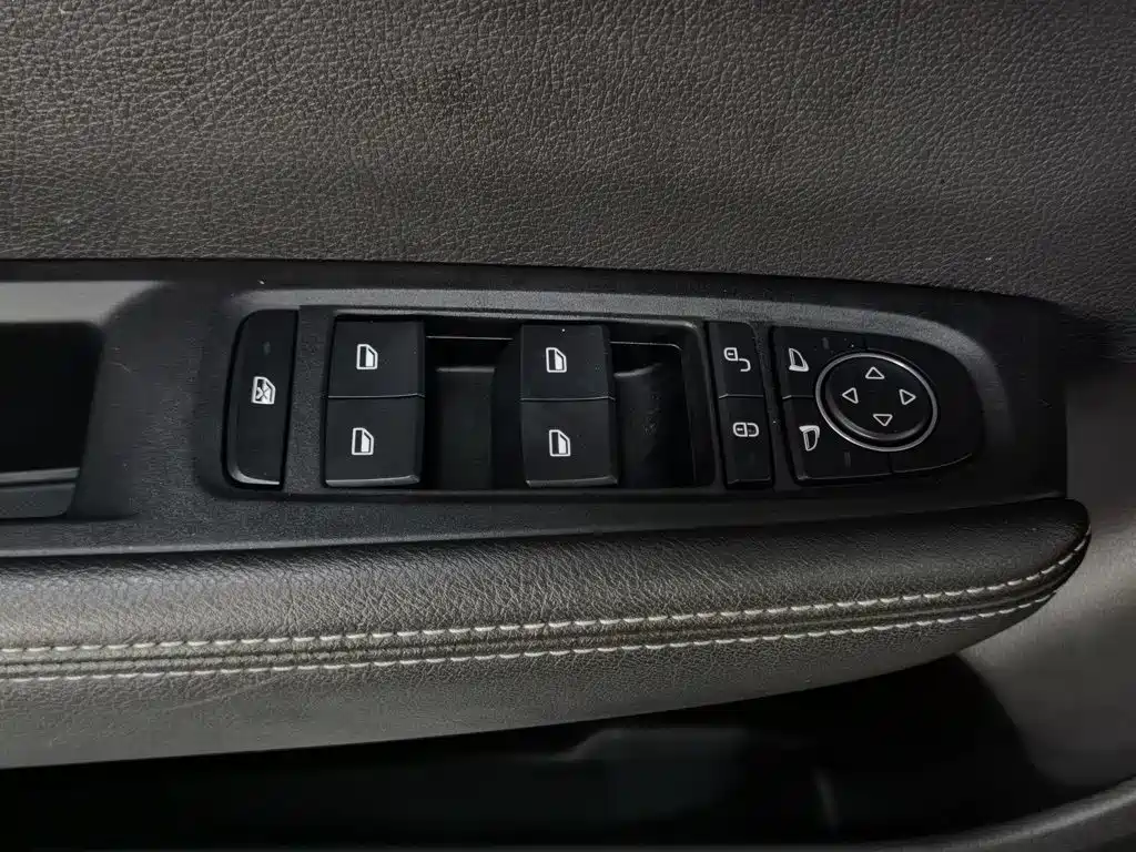 BYD Qin — миниатюра 9