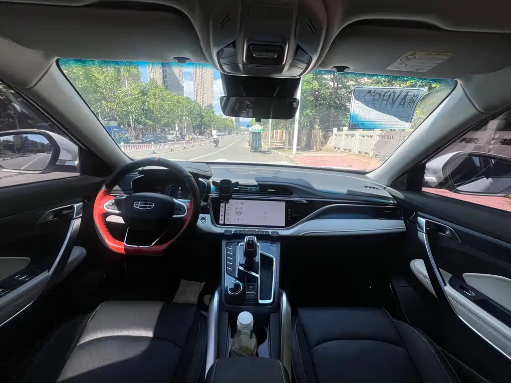Geely Boyue — миниатюра 5