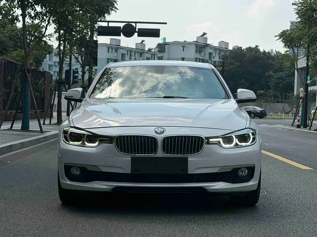 BMW 3 Series — миниатюра 2