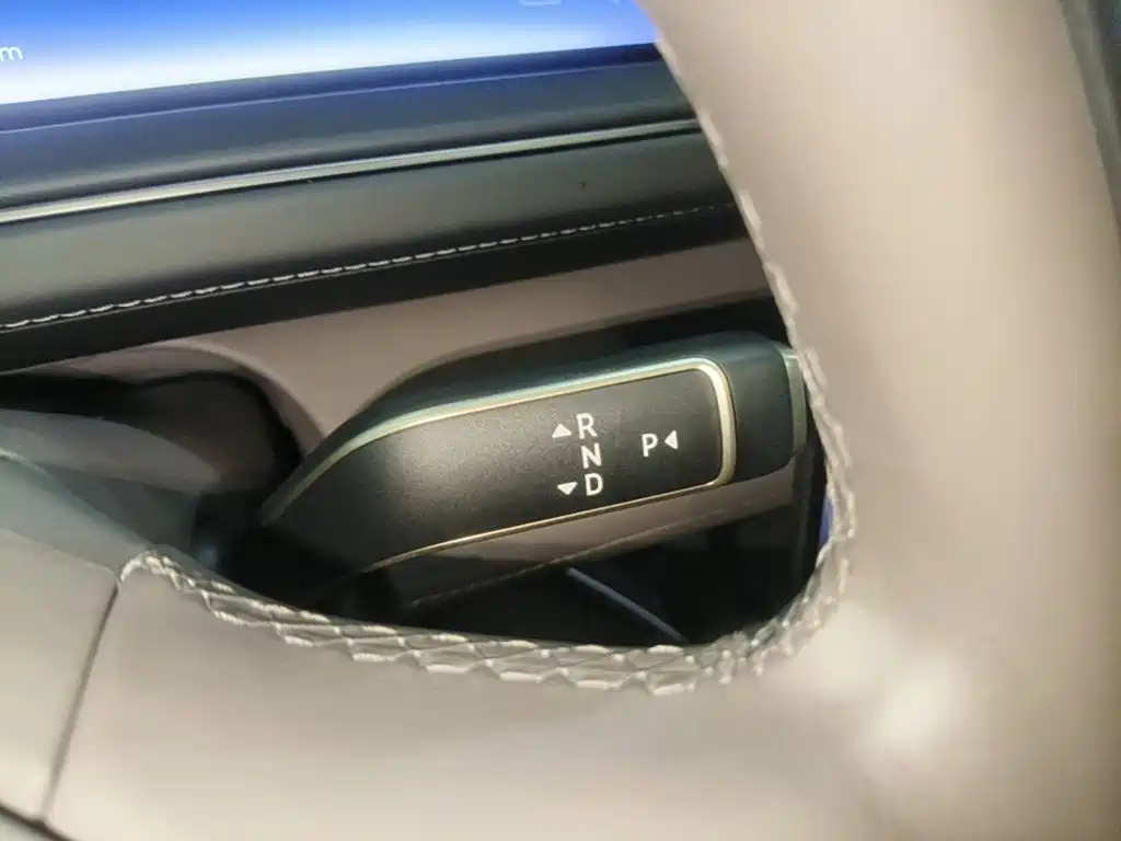 NIO ES8 — миниатюра 14