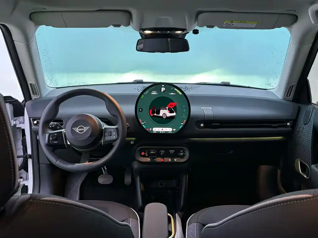 MINI MINI COOPER EV — миниатюра 6