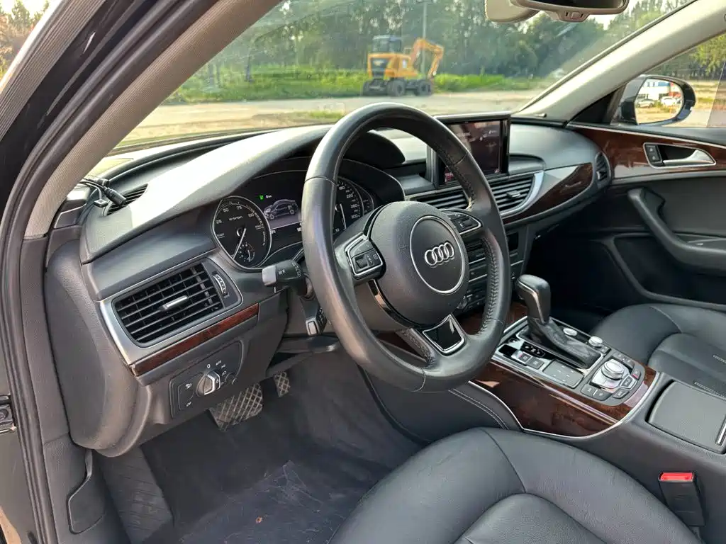 Audi A6L New Energy — миниатюра 13