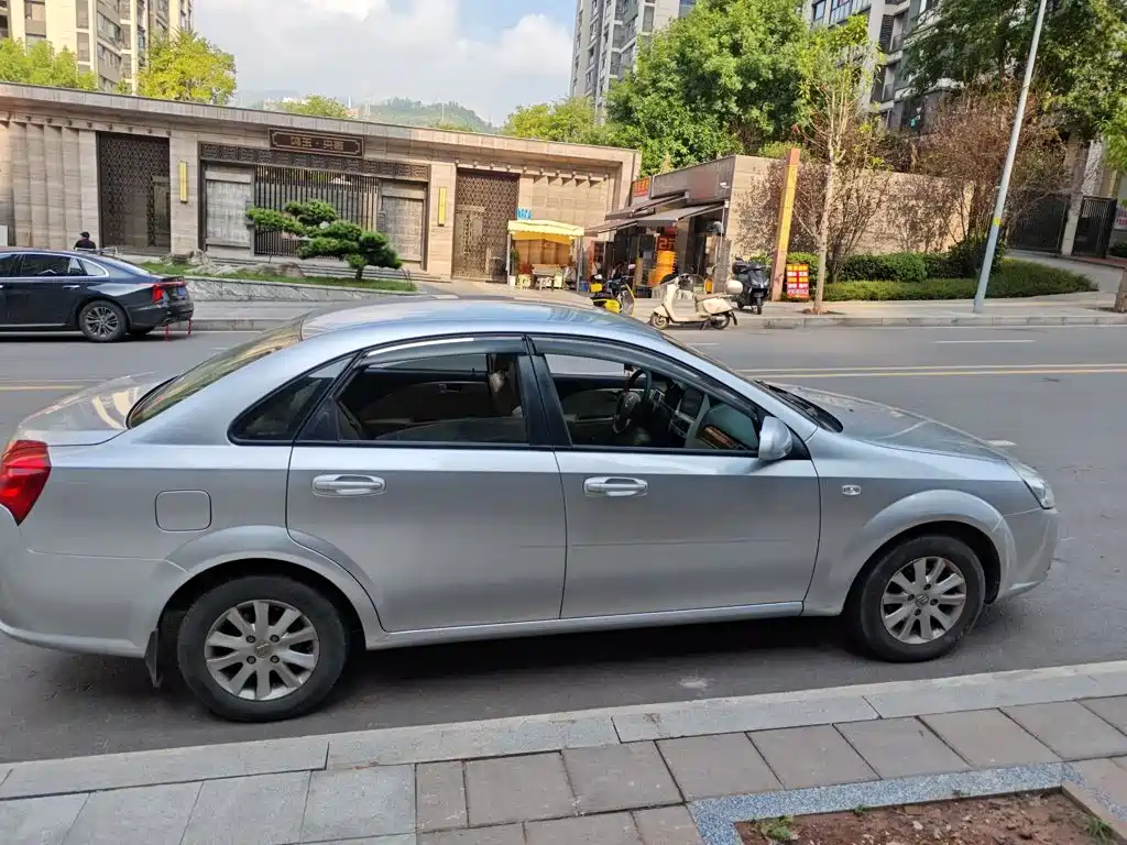 Buick Excelle — миниатюра 7