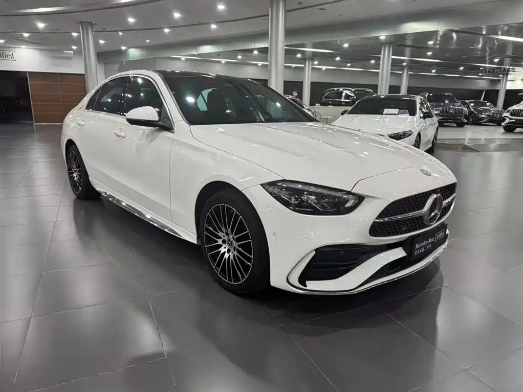 Mercedes-Benz C-Class — миниатюра 7