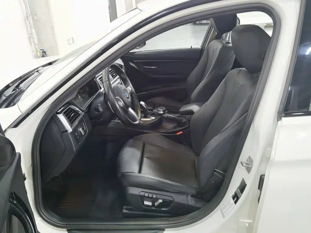 BMW 3 Series — миниатюра 10