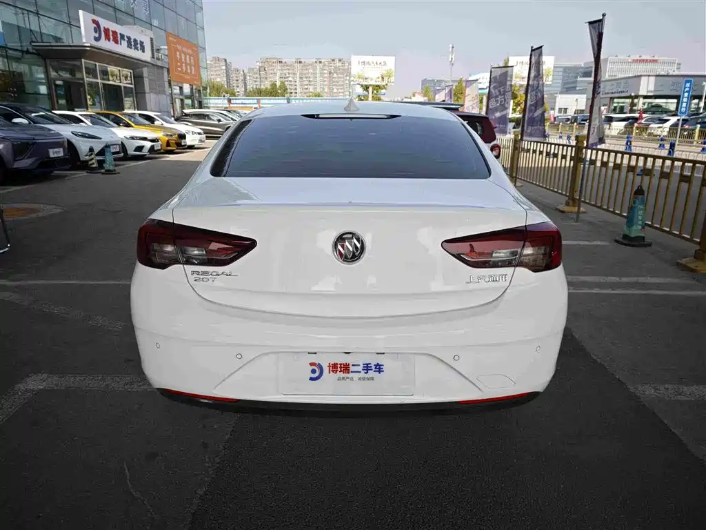 Buick Regal — миниатюра 6