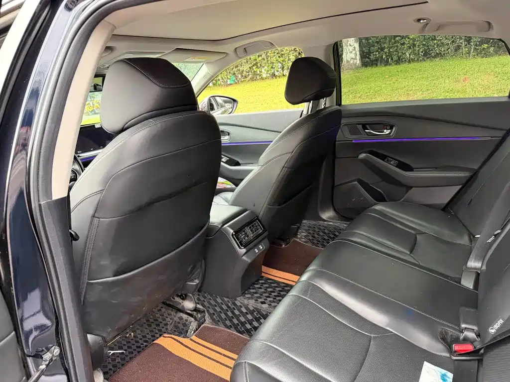 Honda Accord — миниатюра 11