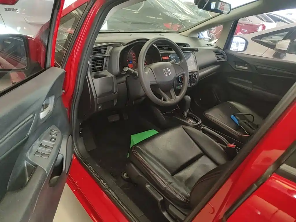 Honda Fit — миниатюра 16