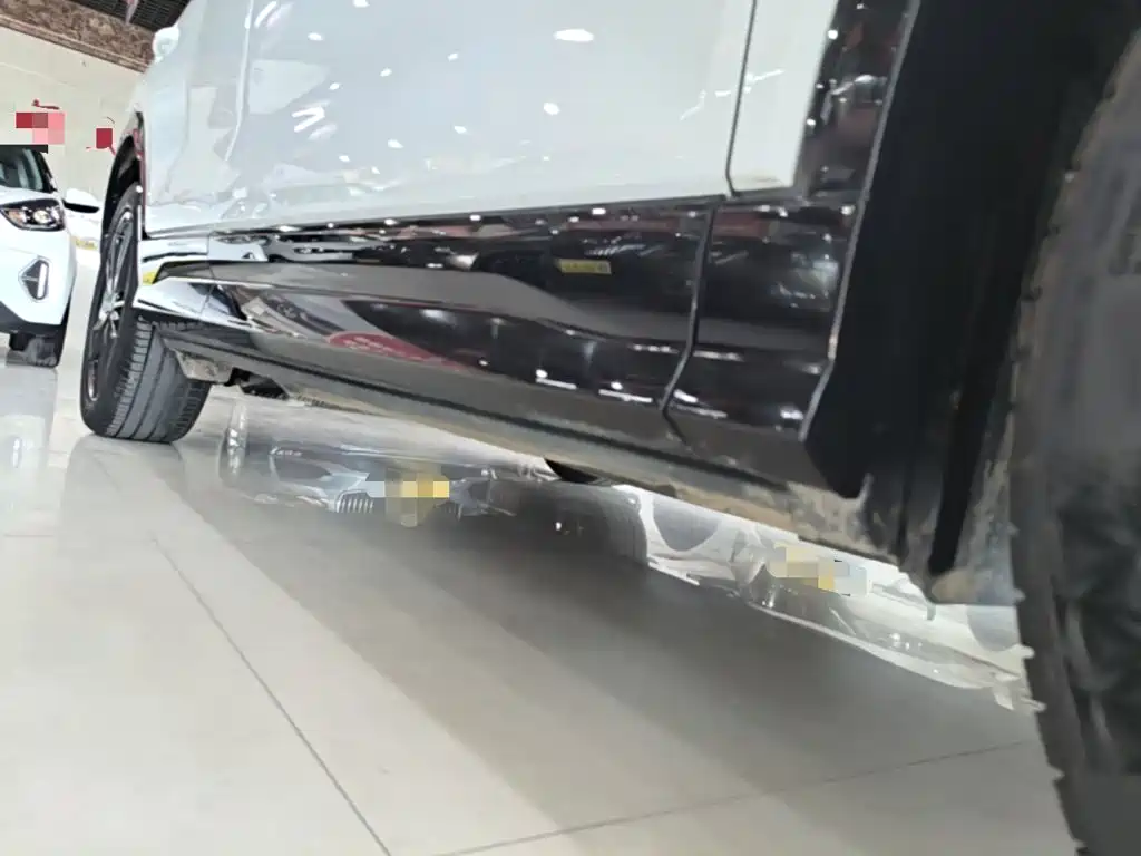 Audi Q2L — миниатюра 21