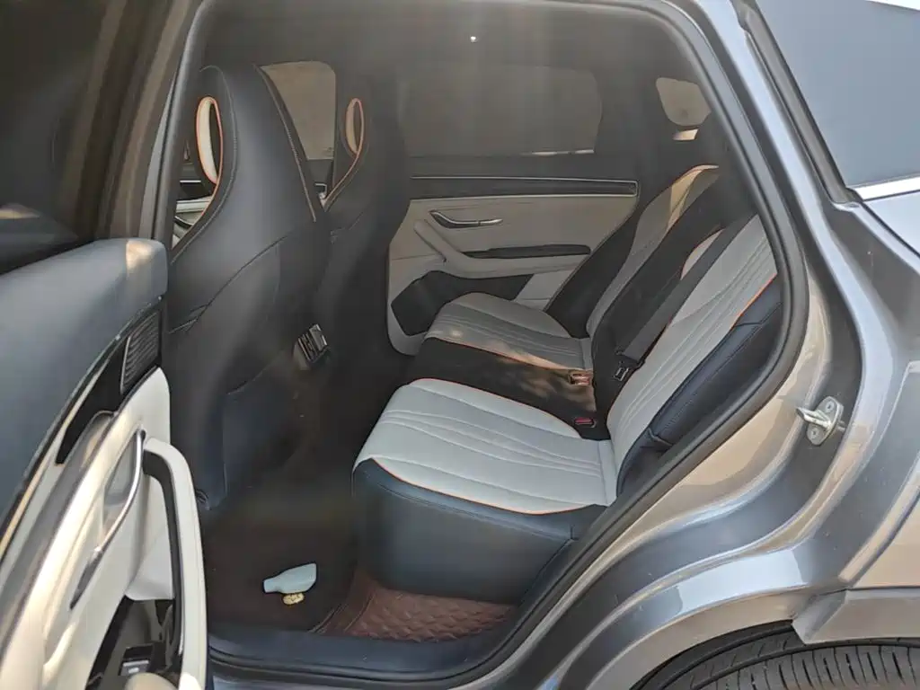 BYD PLUS New Energy — миниатюра 17