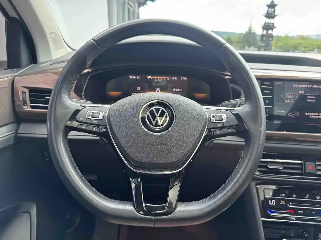 Volkswagen Tharu — миниатюра 14