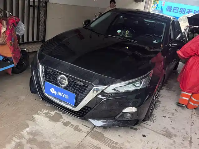 NISSAN TEANA