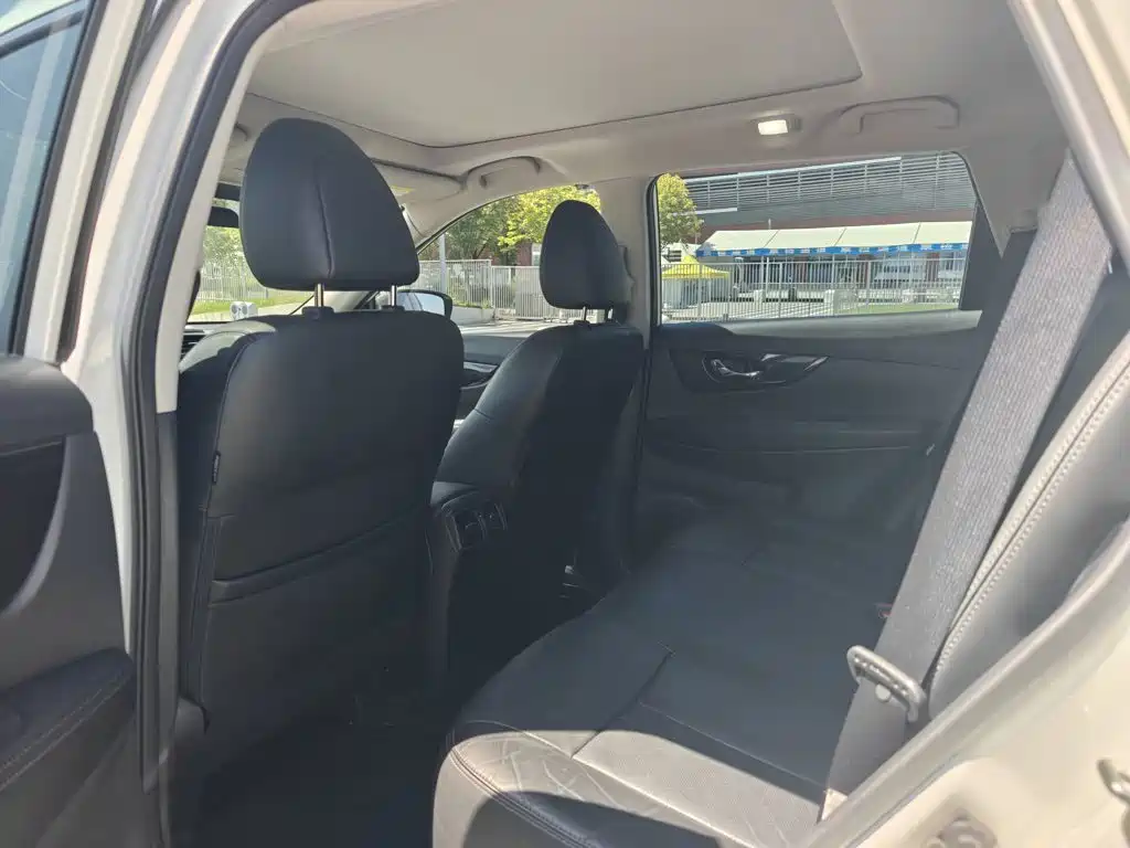 Nissan X-Trail — миниатюра 19