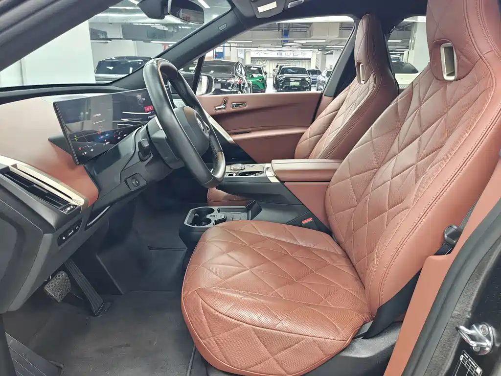 BMW iX M60 — миниатюра 18