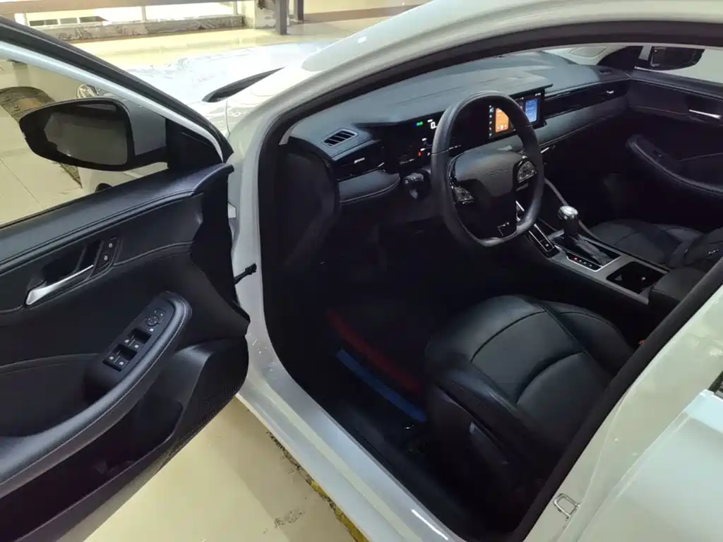 Roewe i5 — миниатюра 16