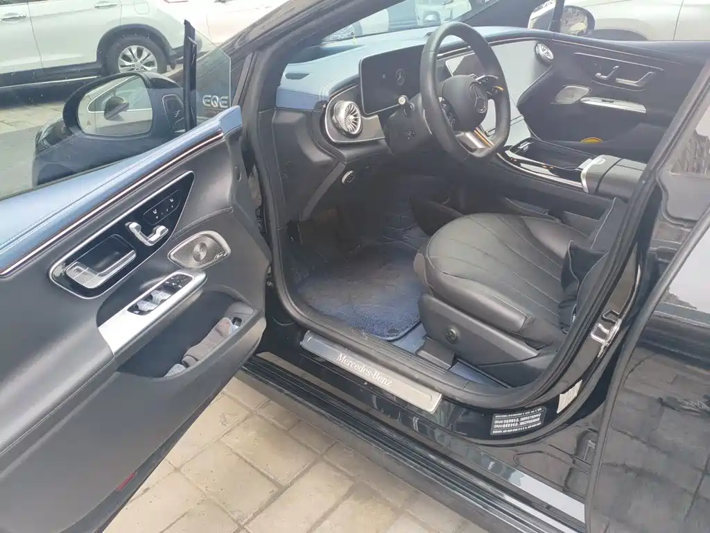 Mercedes-Benz EQE — миниатюра 17