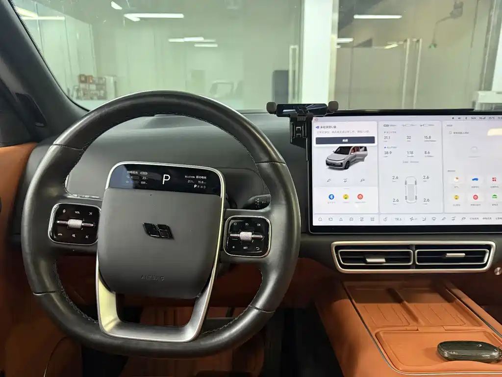 Li Auto Li L8 — миниатюра 17