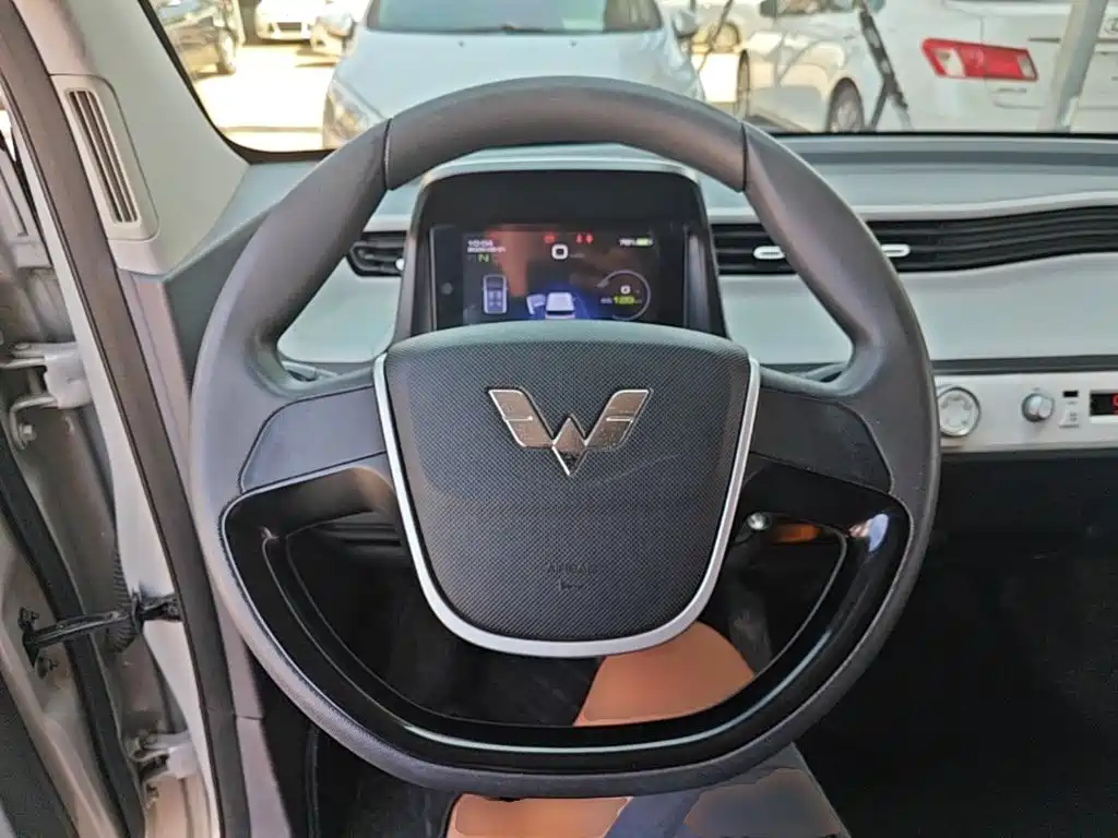 Wuling MINIEV — миниатюра 11