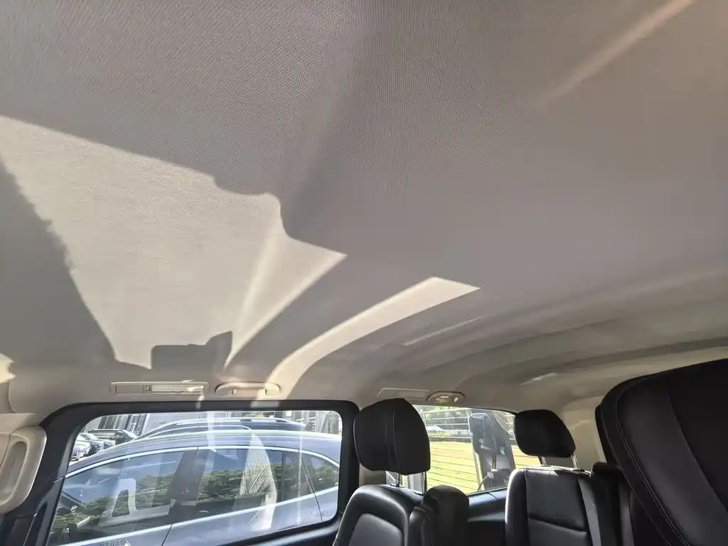 Mercedes-Benz Vito — миниатюра 8